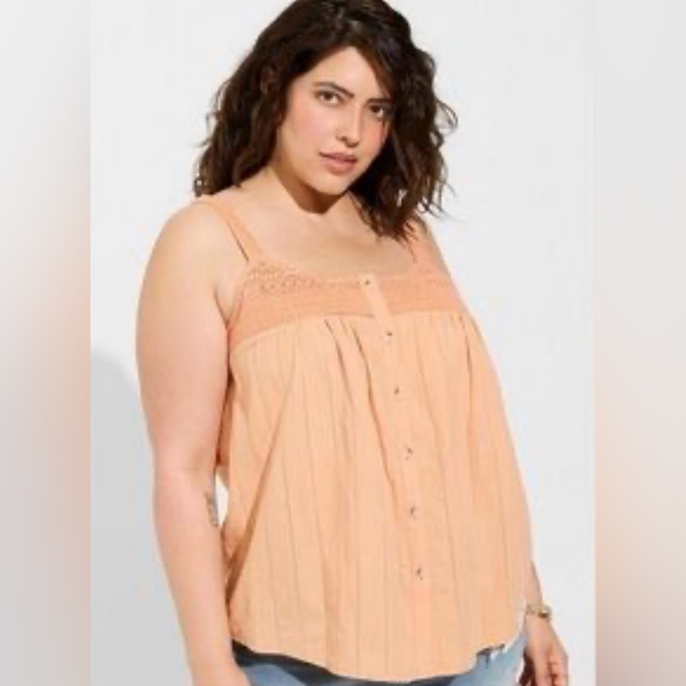 Torrid women’s size L (12) button up embroidered crochet tank blouse New